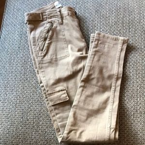 BRAND NEW Abercrombie Super Skinny Militar…